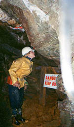 danger.jpg (18836 bytes)